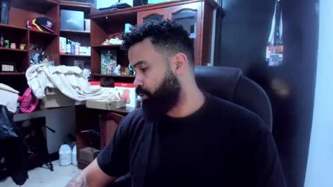 Snapshot of drako_argenti_ chatting on March 9, 2025, 3:22 am Drako online show from March 9, 2025, 3:22 am