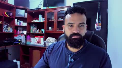 Snapshot of drako_argenti_ chatting on March 12, 2025, 4:08 am Drako online show from March 12, 2025, 4:08 am