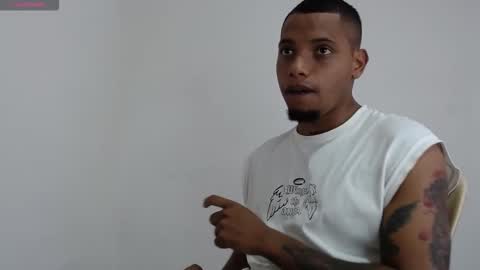 Snapshot of drako_monstercock chatting on October 26, 2025, 8:04 pm drako_monstercock online show from October 26, 2025, 8:04 pm