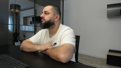 Snapshot of dravenpeak chatting on October 24, 2025, 8:00 am DravenPeak online show from October 24, 2025, 8:00 am