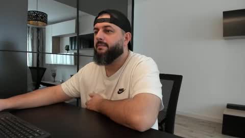 Snapshot of dravenpeak chatting on October 28, 2025, 11:25 am DravenPeak online show from October 28, 2025, 11:25 am