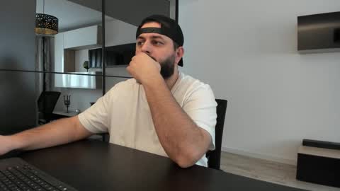 Snapshot of dravenpeak chatting on November 16, 2025, 9:59 am DravenPeak online show from November 16, 2025, 9:59 am