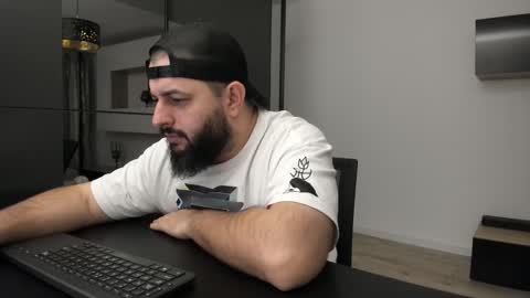 Snapshot of dravenpeak chatting on November 29, 2025, 2:25 am DravenPeak online show from November 29, 2025, 2:25 am