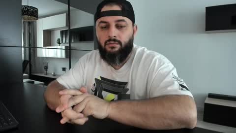 Snapshot of dravenpeak chatting on December 3, 2025, 11:41 am DravenPeak online show from December 3, 2025, 11:41 am