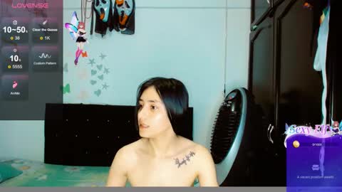Snapshot of dream__girls69944 chatting on December 17, 2024, 10:23 am sharon online show from December 17, 2024, 10:23 am
