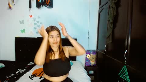 Snapshot of dream__girls69944 chatting on January 1, 2025, 2:42 pm sharon online show from January 1, 2025, 2:42 pm