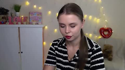 Mari online show from September 11, 2025, 7:19 am