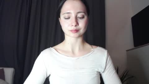 Snapshot of dream_nicole02 chatting on November 28, 2025, 3:04 pm Nicole online show from November 28, 2025, 3:04 pm