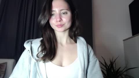 Snapshot of dream_nicole02 chatting on December 3, 2025, 4:05 pm Nicole online show from December 3, 2025, 4:05 pm