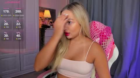 Snapshot of dreamaise chatting on October 5, 2025, 3:10 pm  Mary   pvt open    use pink and blue app lovense online show from October 5, 2025, 3:10 pm