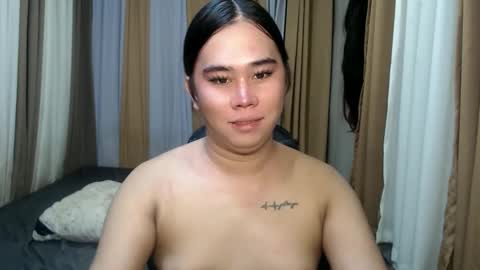 Snapshot of dreammegan chatting on September 16, 2025, 6:53 pm Stacy DONT FORGET TO FOLLOW ME AND THUMBS UP my wife samgrg2 online show from September 16, 2025, 6:53 pm