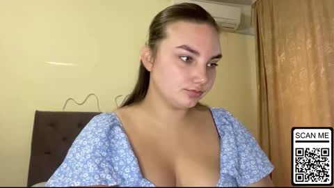 Snapshot of dreamyblushfairy chatting on September 9, 2025, 7:19 am Mila online show from September 9, 2025, 7:19 am