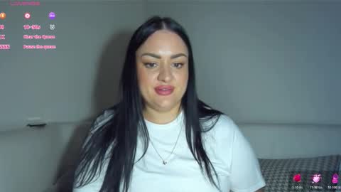 dreamyhousewife1 online show from October 17, 2025, 3:47 pm