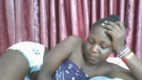 Snapshot of dreamylyne chatting on September 12, 2025, 2:00 am MERCY online show from September 12, 2025, 2:00 am
