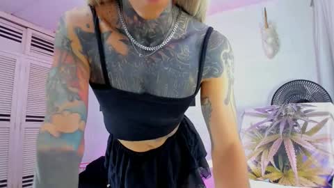 drippyorlove online show from November 29, 2025, 7:28 pm