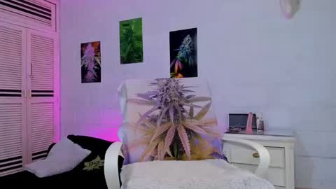 drippyorlove online show from December 5, 2025, 4:36 pm