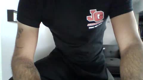 Snapshot of driverman333 chatting on December 14, 2025, 4:23 pm driverman333 online show from December 14, 2025, 4:23 pm