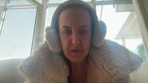 Dr. Resa online show from March 5, 2025, 11:38 am