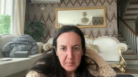 Dr. Resa online show from March 11, 2025, 2:18 pm