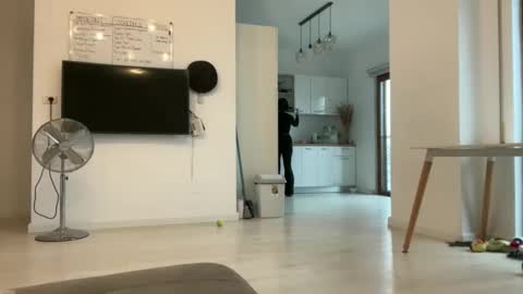 Dr. Resa online show from October 17, 2025, 6:16 am