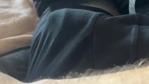 Snapshot of drw98 chatting on October 17, 2025, 10:23 pm drw98 online show from October 17, 2025, 10:23 pm