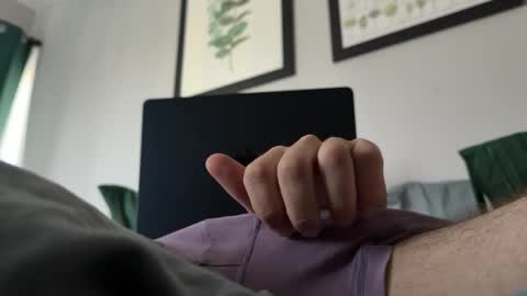 Snapshot of drw98 chatting on November 8, 2025, 7:34 pm drw98 online show from November 8, 2025, 7:34 pm