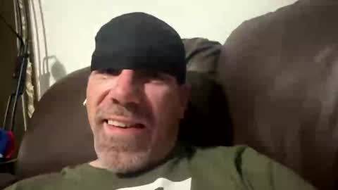 Snapshot of dryjerkoff chatting on September 24, 2025, 2:48 am dryjerkoff online show from September 24, 2025, 2:48 am