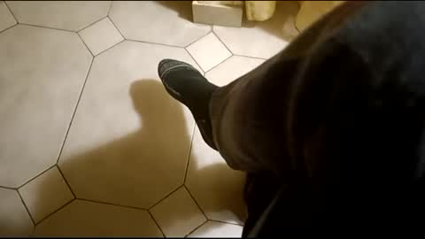 Snapshot of dthedog12 chatting on February 5, 2025, 2:51 am dthedog12 online show from February 5, 2025, 2:51 am