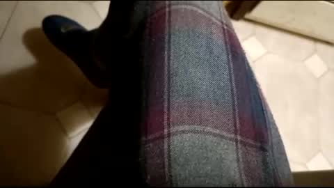 Snapshot of dthedog12 chatting on February 13, 2025, 2:01 am dthedog12 online show from February 13, 2025, 2:01 am