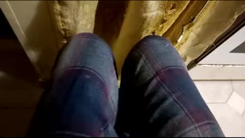 Snapshot of dthedog12 chatting on February 19, 2025, 12:03 am dthedog12 online show from February 19, 2025, 12:03 am