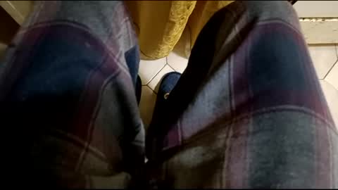 Snapshot of dthedog12 chatting on February 24, 2025, 11:52 pm dthedog12 online show from February 24, 2025, 11:52 pm