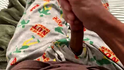 Snapshot of dthrow12 chatting on November 17, 2025, 12:16 am dthrow12 online show from November 17, 2025, 12:16 am