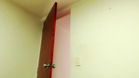 S.K..maorisa98 VIDEOS SEXHARD PPBOY 55TASTEPROTEIN online show from November 18, 2025, 1:37 pm