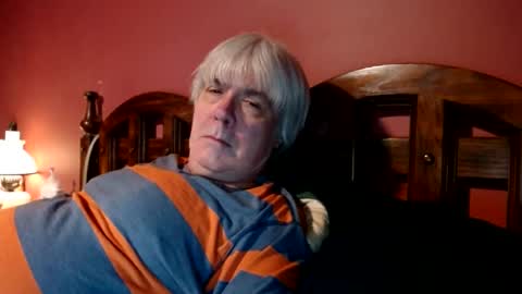 Snapshot of dug38 chatting on January 4, 2025, 11:43 am Doug online show from January 4, 2025, 11:43 am