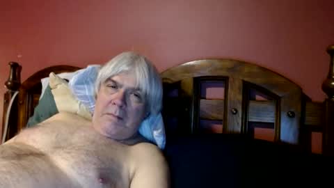 Snapshot of dug38 chatting on January 8, 2025, 2:14 am Doug online show from January 8, 2025, 2:14 am