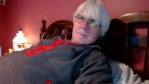 Snapshot of dug38 chatting on January 8, 2025, 5:05 pm Doug online show from January 8, 2025, 5:05 pm