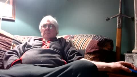 Snapshot of dug38 chatting on January 9, 2025, 1:18 am Doug online show from January 9, 2025, 1:18 am