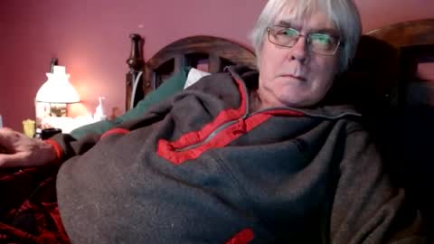 Snapshot of dug38 chatting on January 9, 2025, 12:19 pm Doug online show from January 9, 2025, 12:19 pm