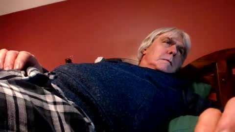 Snapshot of dug38 chatting on February 1, 2025, 2:05 am Doug online show from February 1, 2025, 2:05 am