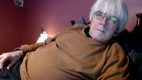 Snapshot of dug38 chatting on February 2, 2025, 11:42 pm Doug online show from February 2, 2025, 11:42 pm