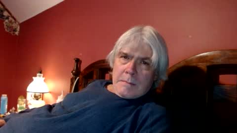 Snapshot of dug38 chatting on February 14, 2025, 3:22 am Doug online show from February 14, 2025, 3:22 am