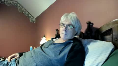 Snapshot of dug38 chatting on November 3, 2025, 1:51 am Doug online show from November 3, 2025, 1:51 am