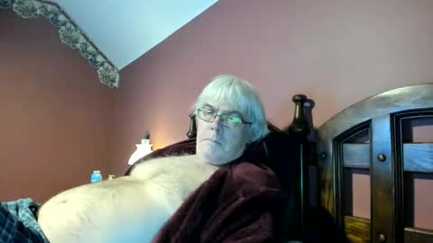 Snapshot of dug38 chatting on November 5, 2025, 4:07 pm Doug online show from November 5, 2025, 4:07 pm