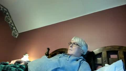 Snapshot of dug38 chatting on November 11, 2025, 11:27 pm Doug online show from November 11, 2025, 11:27 pm