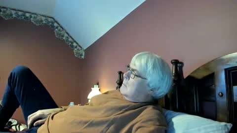 Snapshot of dug38 chatting on November 13, 2025, 5:56 pm Doug online show from November 13, 2025, 5:56 pm