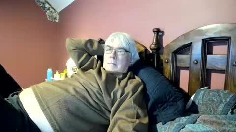 Snapshot of dug38 chatting on November 25, 2025, 2:17 pm Doug online show from November 25, 2025, 2:17 pm