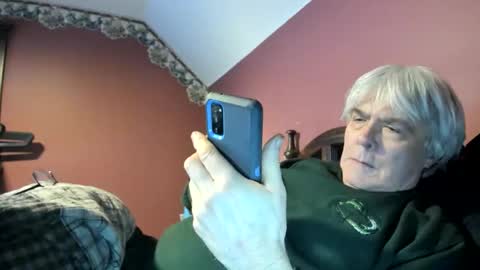 Snapshot of dug38 chatting on December 13, 2025, 10:37 pm Doug online show from December 13, 2025, 10:37 pm