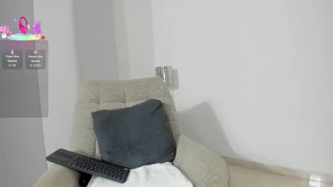 Snapshot of dulce1_ chatting on October 24, 2025, 9:28 am Dulce online show from October 24, 2025, 9:28 am