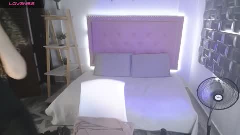 Snapshot of dulce__lovee chatting on November 12, 2025, 6:30 pm dulce__lovee online show from November 12, 2025, 6:30 pm