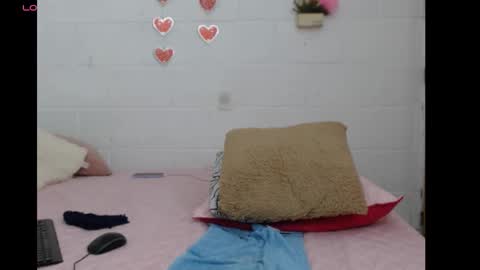 Snapshot of dulce_anita2 chatting on November 19, 2025, 7:30 am Anita online show from November 19, 2025, 7:30 am